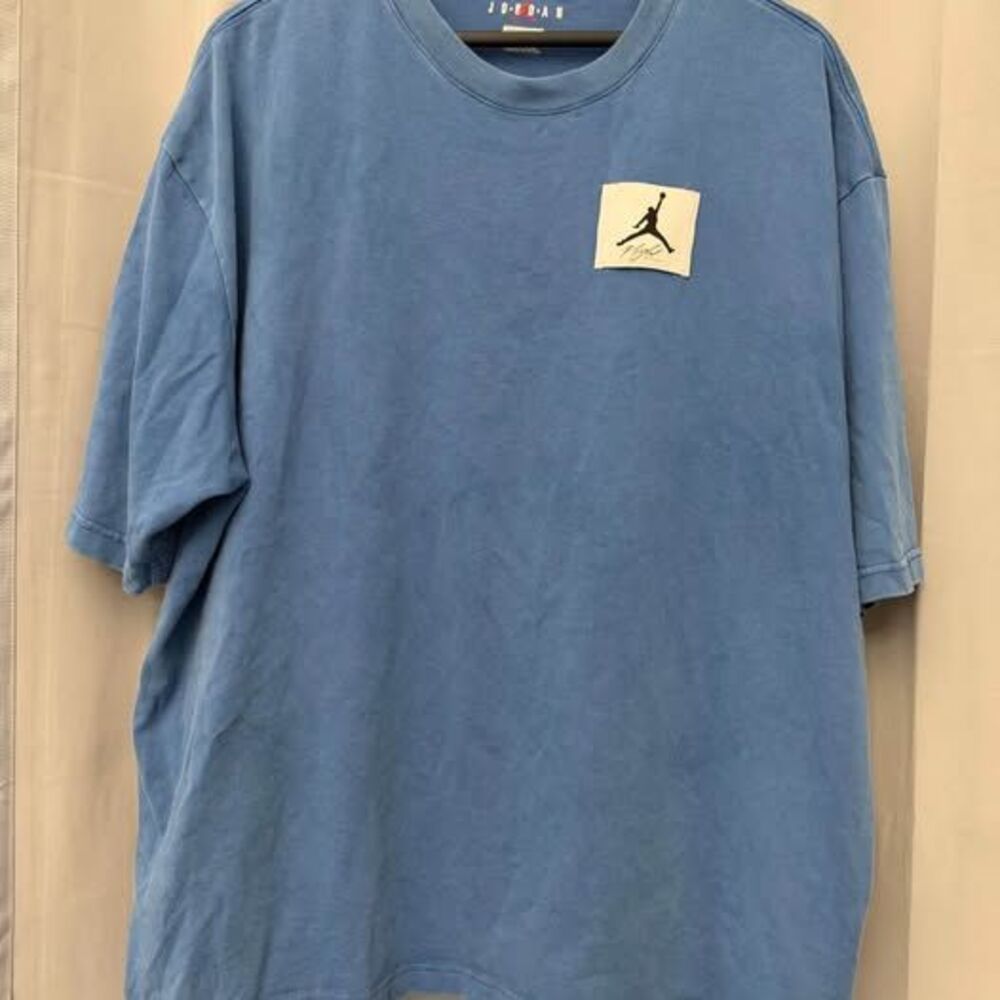 Air Jordan Flight Essentials Oversized Men’s tee - size Large dz0604-485